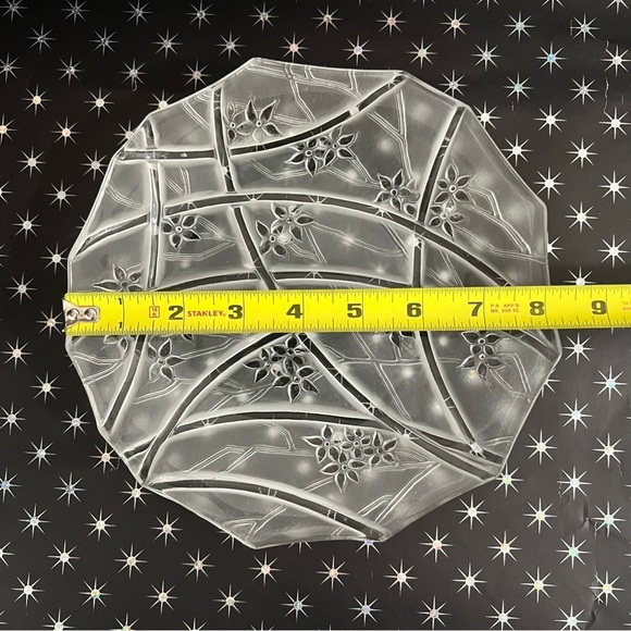 Vintage Clear Glass Floral Pattern Plate - Picture 3 of 4